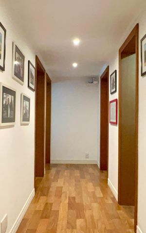 Apartamento à venda com 170m², 3 quartos e 2 vagas Apartamento à venda com 170m², 3 quartos e 2 vagasCorredor