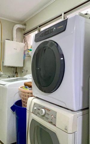 Apartamento à venda com 170m², 3 quartos e 2 vagas Apartamento à venda com 170m², 3 quartos e 2 vagasÁrea de Serviço