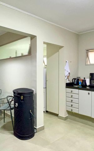 Apartamento à venda com 170m², 3 quartos e 2 vagas Apartamento à venda com 170m², 3 quartos e 2 vagasCozinha