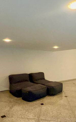 Apartamento à venda com 170m², 3 quartos e 2 vagas Apartamento à venda com 170m², 3 quartos e 2 vagasSalão de Festas