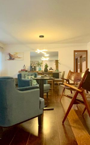 Apartamento à venda com 170m², 3 quartos e 2 vagas Apartamento à venda com 170m², 3 quartos e 2 vagasSala