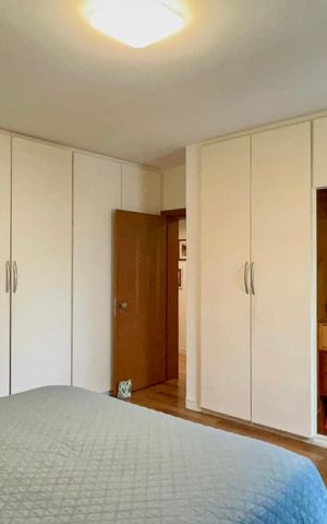 Apartamento à venda com 170m², 3 quartos e 2 vagas Apartamento à venda com 170m², 3 quartos e 2 vagasSuíte 2