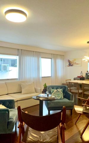 Apartamento à venda com 170m², 3 quartos e 2 vagas Apartamento à venda com 170m², 3 quartos e 2 vagasSala