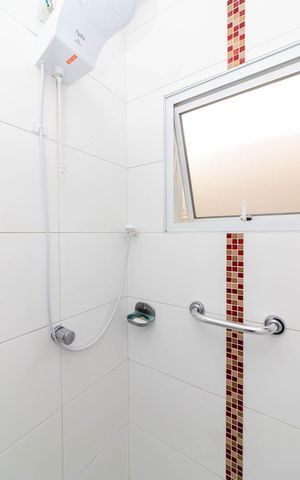 Casa de condomínio à venda com 72m², 2 quartos e 2 vagasBanheiro da Suíte 1