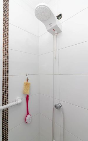 Casa de condomínio à venda com 72m², 2 quartos e 2 vagasBanheiro da Suíte 2