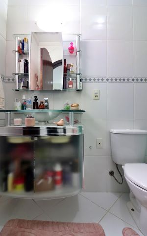 Casa à venda com 228m², 3 quartos e 6 vagasBanheiro Social