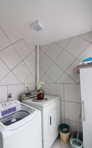 Casa à venda com 228m², 3 quartos e 6 vagasÁrea de Serviço