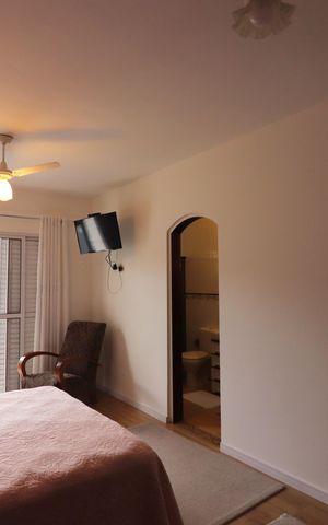 Casa à venda com 228m², 3 quartos e 6 vagasSuíte