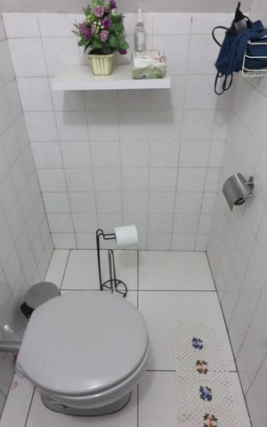 Casa à venda com 228m², 3 quartos e 6 vagasLavabo da Garagem