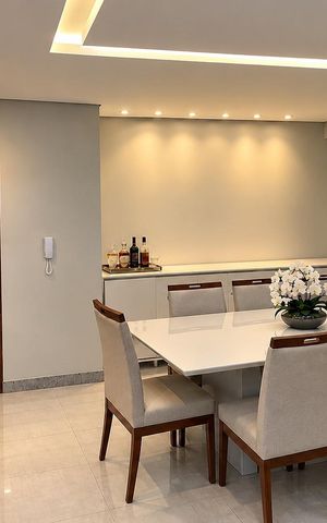 Apartamento à venda com 211m², 3 quartos e 3 vagas Apartamento à venda com 211m², 3 quartos e 3 vagasSala