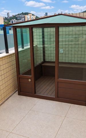 Apartamento à venda com 211m², 3 quartos e 3 vagas Apartamento à venda com 211m², 3 quartos e 3 vagasVaranda