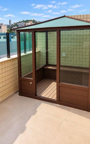 Apartamento à venda com 211m², 3 quartos e 3 vagas Apartamento à venda com 211m², 3 quartos e 3 vagasVaranda