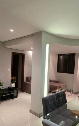 Apartamento à venda com 211m², 3 quartos e 3 vagas Apartamento à venda com 211m², 3 quartos e 3 vagasSala