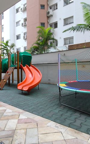 Apartamento para alugar com 112m², 3 quartos e 1 vagaÁrea Comum - Playground