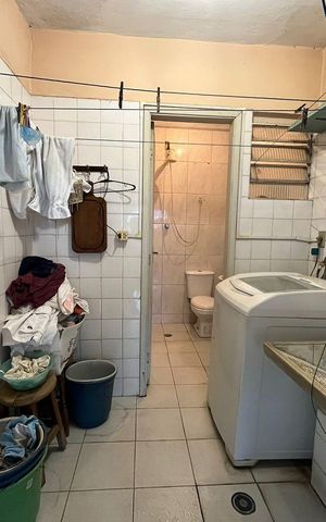 Casa à venda com 202m², 4 quartos e 2 vagas Casa à venda com 202m², 4 quartos e 2 vagasÁrea de serviço