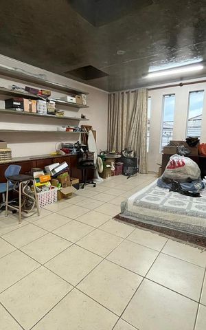 Casa à venda com 202m², 4 quartos e 2 vagas Casa à venda com 202m², 4 quartos e 2 vagasQuarto