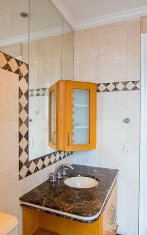 Apartamento à venda com 296m², 4 quartos e 4 vagas Apartamento à venda com 296m², 4 quartos e 4 vagasBanheiro do quarto 3