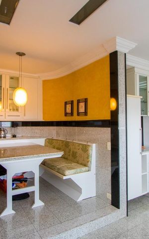 Apartamento à venda com 296m², 4 quartos e 4 vagas