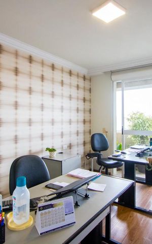 Apartamento à venda com 296m², 4 quartos e 4 vagas Apartamento à venda com 296m², 4 quartos e 4 vagasQuarto 1 e 2 - Suíte