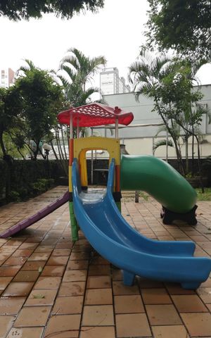 Apartamento à venda com 51m², 1 quarto e sem vagaÁrea comum - Playground