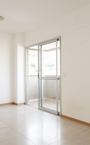 Apartamento à venda com 93m², 3 quartos e 2 vagas Apartamento à venda com 93m², 3 quartos e 2 vagasSala