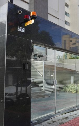 Apartamento à venda com 93m², 3 quartos e 2 vagas Apartamento à venda com 93m², 3 quartos e 2 vagasFachada do Prédio