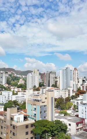 Apartamento à venda com 93m², 3 quartos e 2 vagas Apartamento à venda com 93m², 3 quartos e 2 vagasSala - varanda