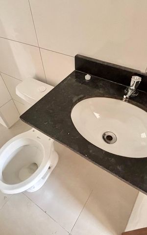 Apartamento à venda com 37m², 2 quartos e sem vaga Apartamento à venda com 37m², 2 quartos e sem vagaBanheiro