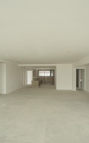 Apartamento à venda com 232m², 3 quartos e 3 vagas Apartamento à venda com 232m², 3 quartos e 3 vagasSala