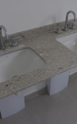 Apartamento à venda com 136m², 3 quartos e 2 vagasBanheiro 1