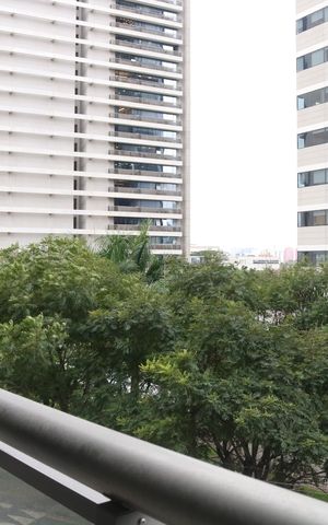 Apartamento à venda com 136m², 3 quartos e 2 vagasVaranda