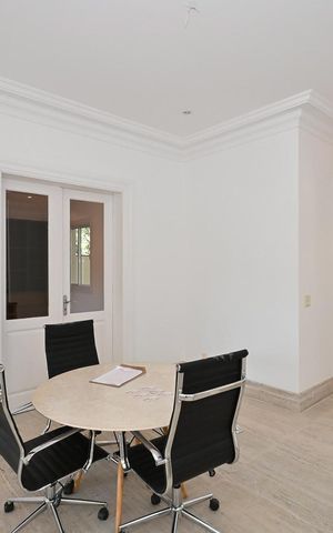 Casa à venda com 839m², 4 quartos e 8 vagasHall de Entrada