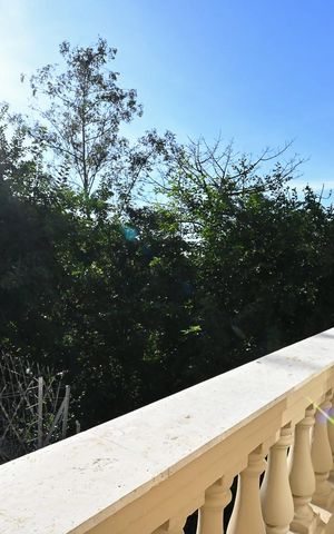 Casa à venda com 839m², 4 quartos e 8 vagasVaranda da Suíte 1