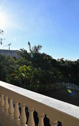 Casa à venda com 839m², 4 quartos e 8 vagasVaranda da Suíte  4