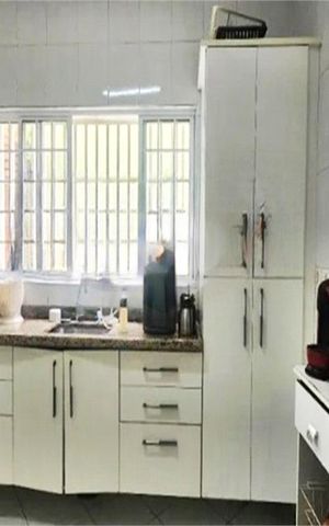 Casa à venda com 40m², 3 quartos e 4 vagas