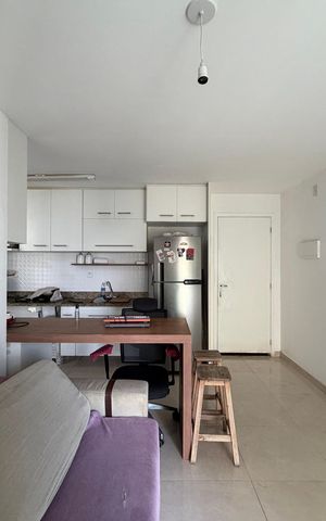 Apartamento à venda com 37m², 1 quarto e 1 vaga Apartamento à venda com 37m², 1 quarto e 1 vagaSala