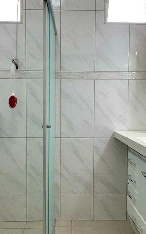 Apartamento à venda com 107m², 2 quartos e 1 vaga Apartamento à venda com 107m², 2 quartos e 1 vagaBanheiro