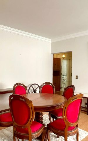 Apartamento à venda com 107m², 2 quartos e 1 vaga Apartamento à venda com 107m², 2 quartos e 1 vagaSala de Jantar