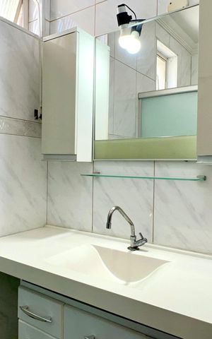 Apartamento à venda com 107m², 2 quartos e 1 vaga Apartamento à venda com 107m², 2 quartos e 1 vagaBanheiro