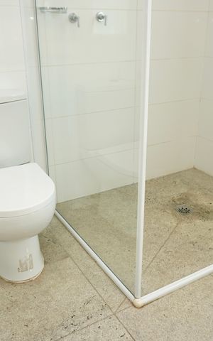 Apartamento à venda com 184m², 4 quartos e 4 vagas Apartamento à venda com 184m², 4 quartos e 4 vagasSuíte 2 - Banheiro