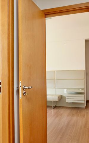 Apartamento à venda com 184m², 4 quartos e 4 vagas Apartamento à venda com 184m², 4 quartos e 4 vagasSuíte 2 - Closet