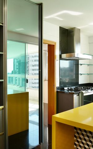 Apartamento à venda com 184m², 4 quartos e 4 vagas Apartamento à venda com 184m², 4 quartos e 4 vagasCozinha
