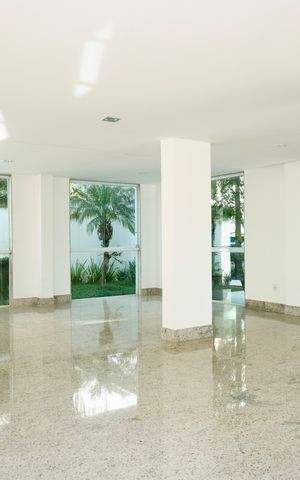 Apartamento à venda com 184m², 4 quartos e 4 vagas Apartamento à venda com 184m², 4 quartos e 4 vagasÁrea comum - Salão de festas