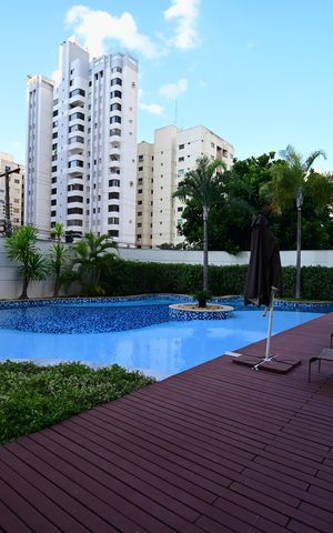 Apartamento à venda com 162m², 4 quartos e 3 vagas