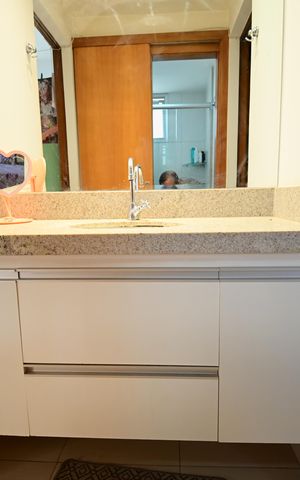Apartamento à venda com 162m², 4 quartos e 3 vagas