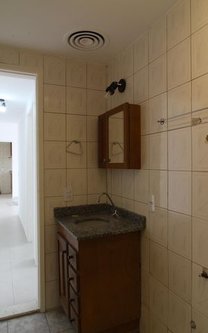 Apartamento para alugar com 65m², 2 quartos e 1 vagaBanheiro Social