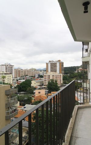 Apartamento para alugar com 65m², 2 quartos e 1 vagaSala - Varanda