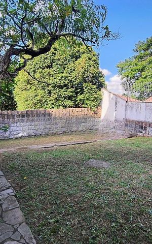 Casa para alugar com 264m², 4 quartos e 5 vagas