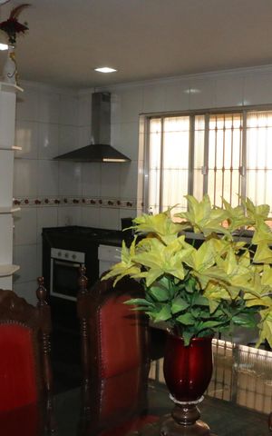 Casa para alugar com 500m², 3 quartos e 3 vagasCozinha