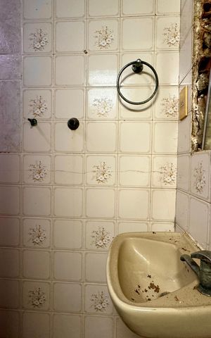 Apartamento à venda com 67m², 2 quartos e sem vaga Apartamento à venda com 67m², 2 quartos e sem vagaBanheiro de serviço